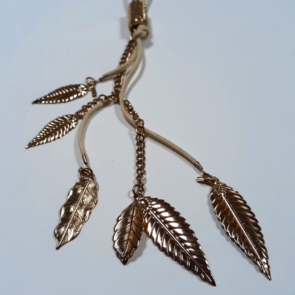 Necklace - Picture 2 of 4